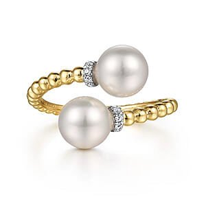 How to Safely Store Pearl Rings
