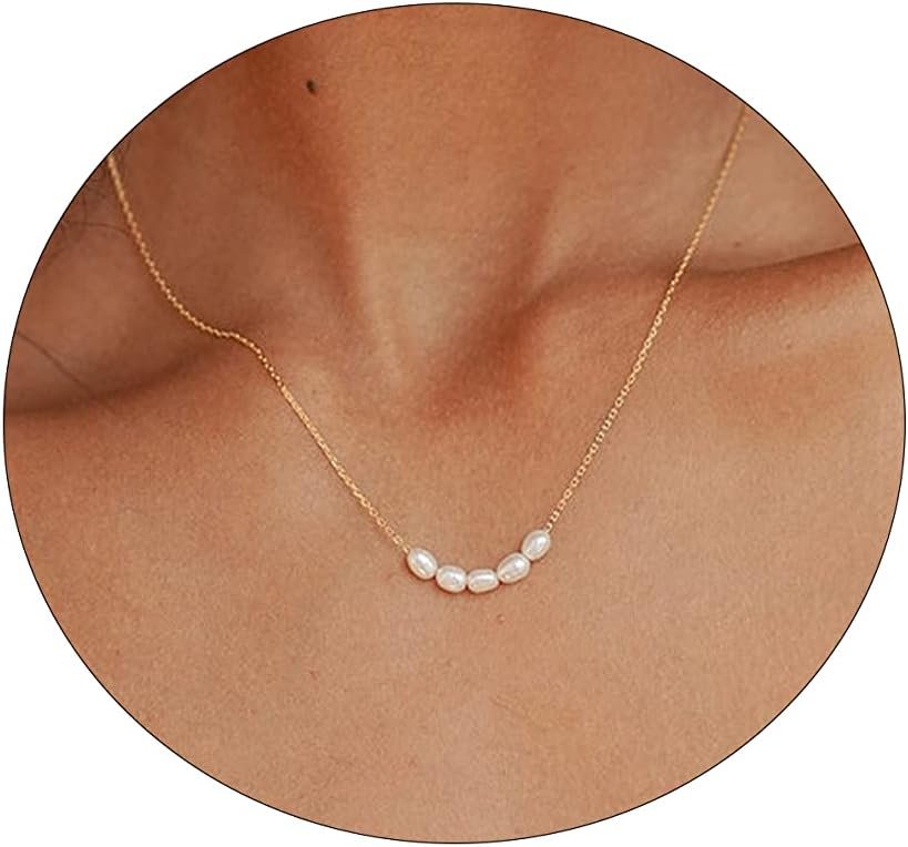 CAROVO Dainty Pearl Pendant Necklaces for Women 14k Gold Plated Barque Pearl Chain Necklace Delicate Handmade Cultured Pearl Necklace Everyday Jewelry for Gifts